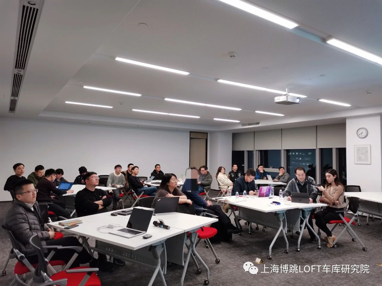 丰满杭州LOFT车库专题会